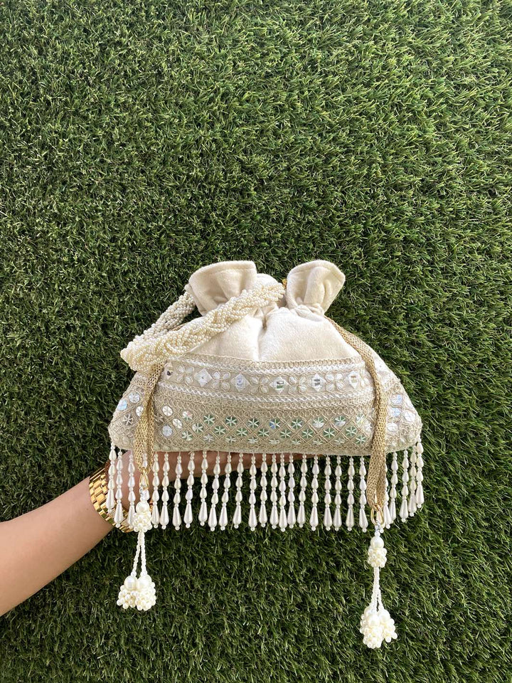 Fringy Pearl Edition Potli
