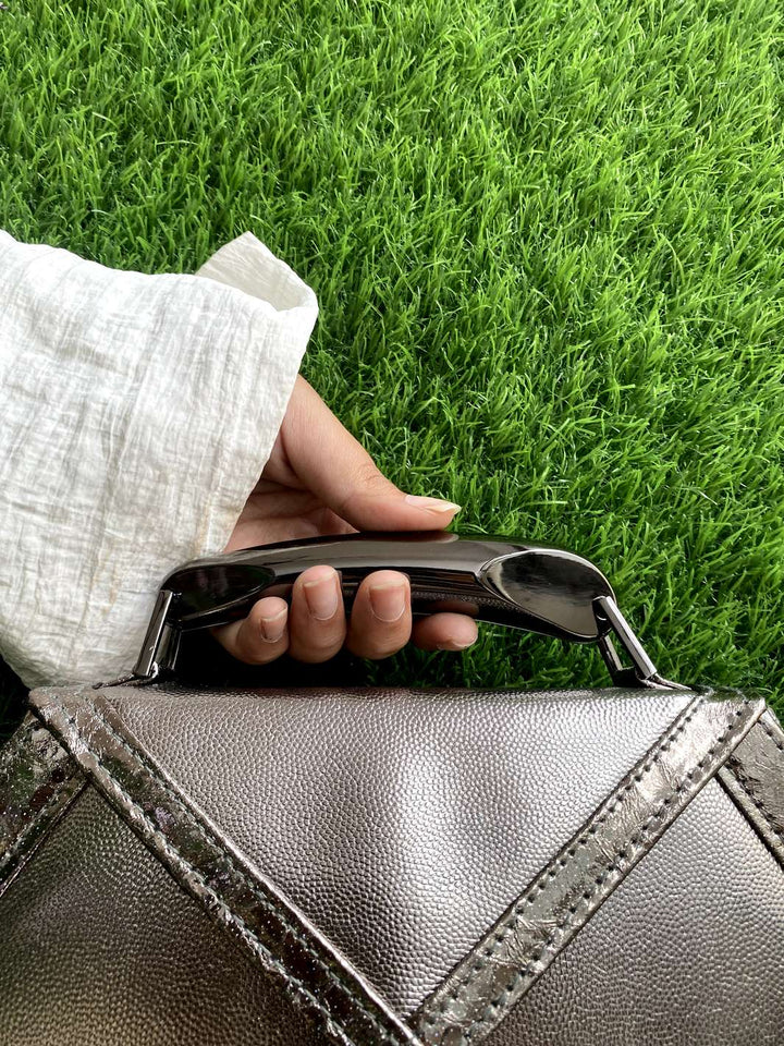Glamour Arc Handle Clutch