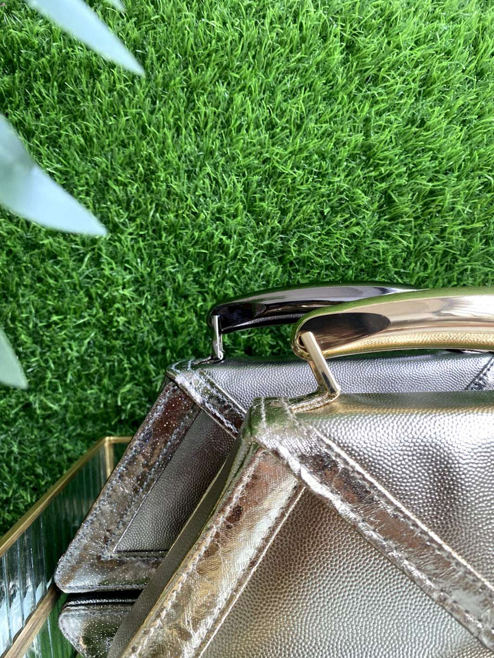 Glamour Arc Handle Clutch
