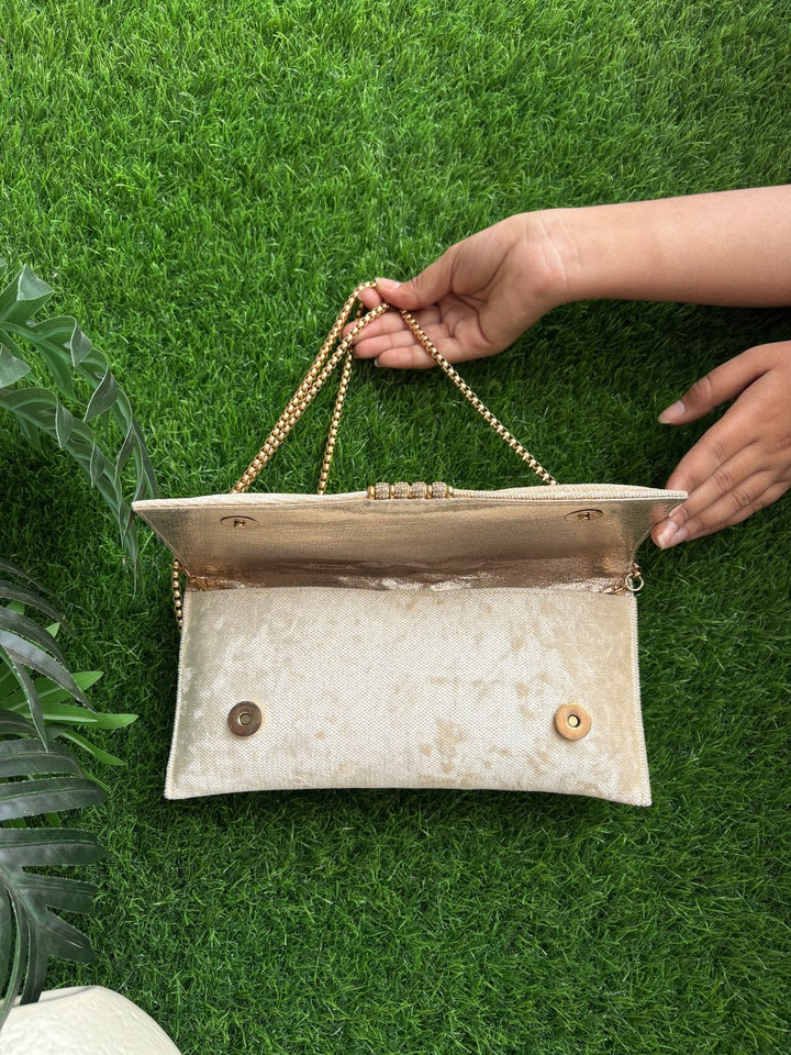 Classic Designed Clutch