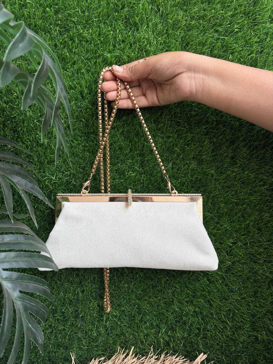 Minimal Saj Dhaj Clutch - Ivory