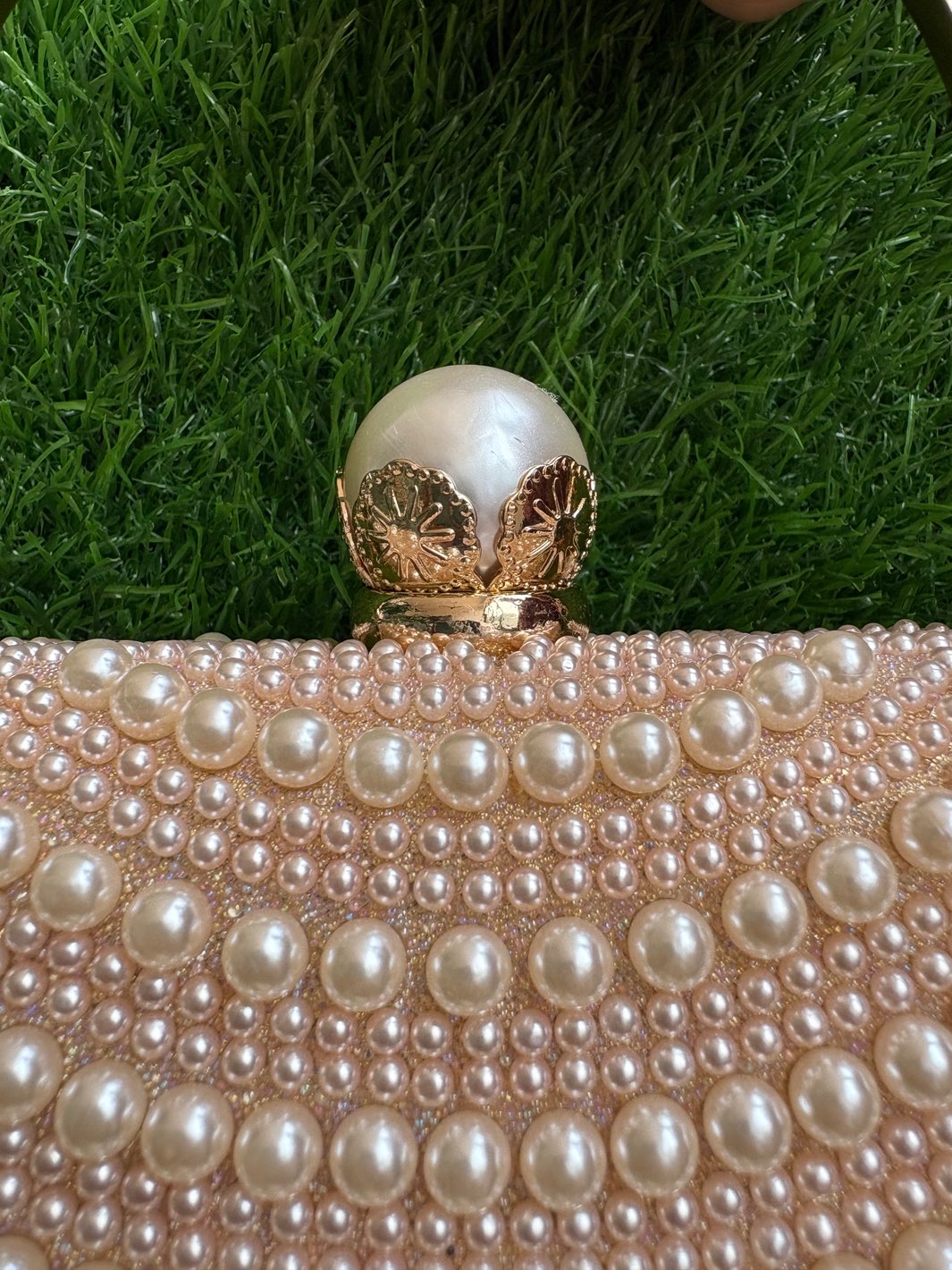 Perla Capsule Clutch