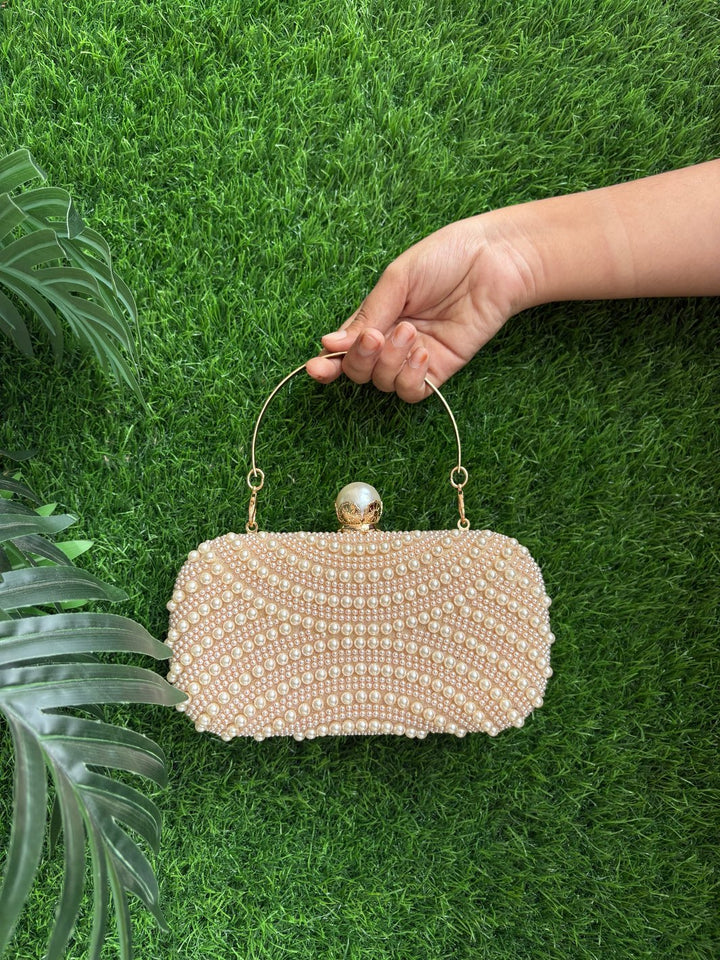 Perla Capsule Clutch
