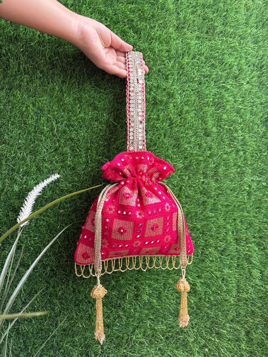 Rani Pink Noor Potli