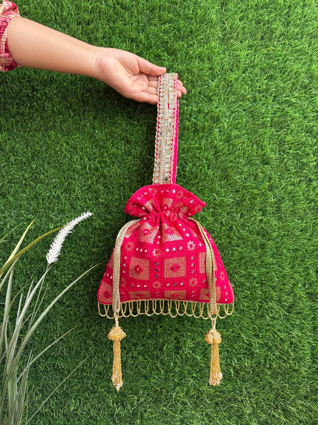 Rani Pink Noor Potli