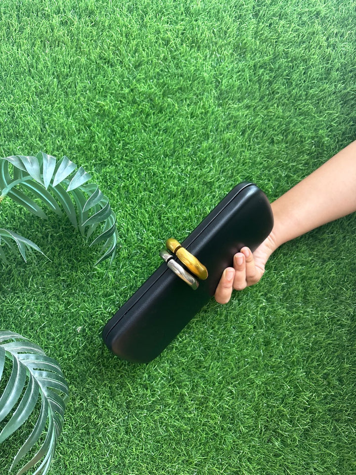 The Interlock Sleek Clutch
